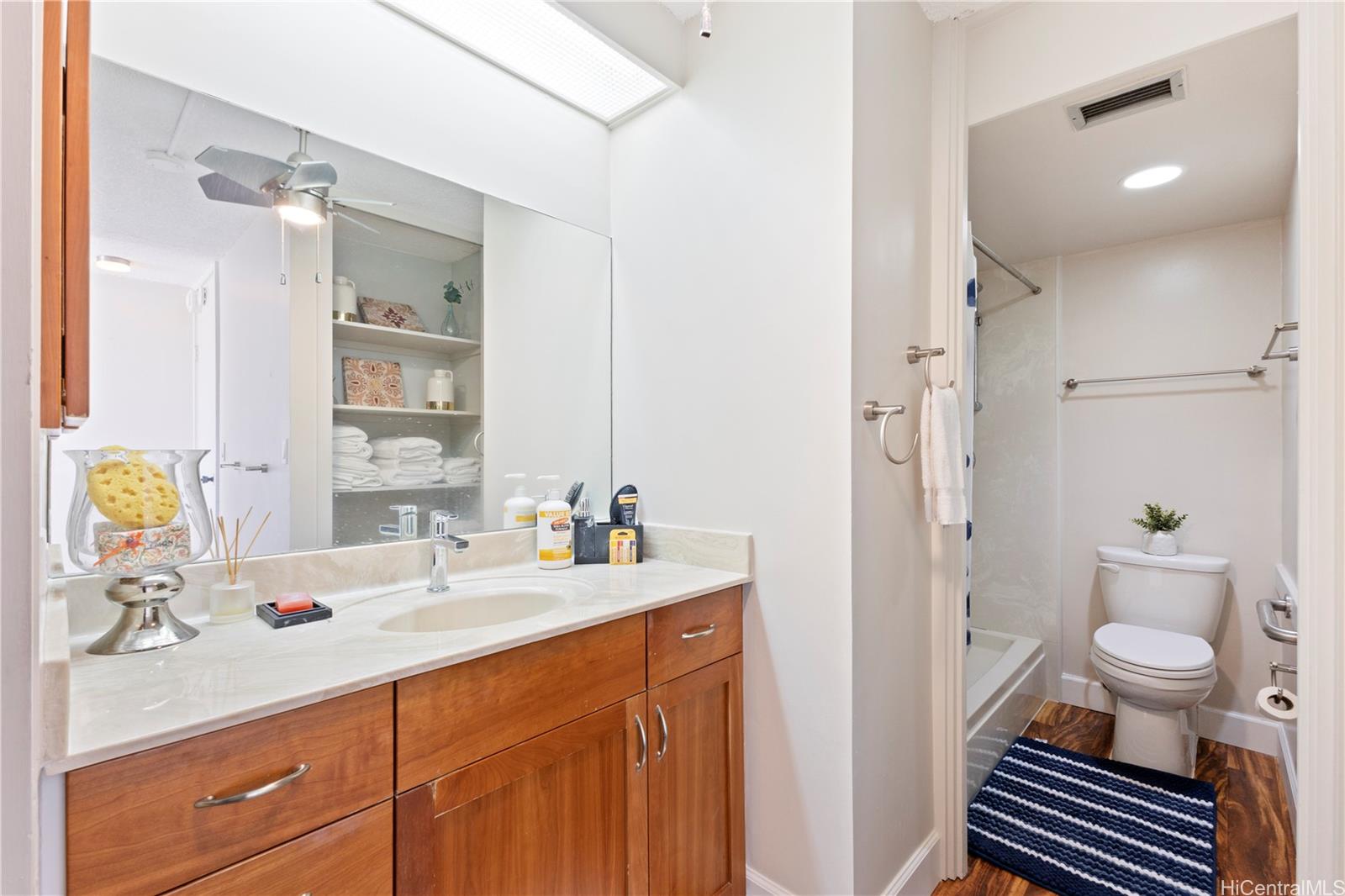 1212 Punahou Street  Unit 2307