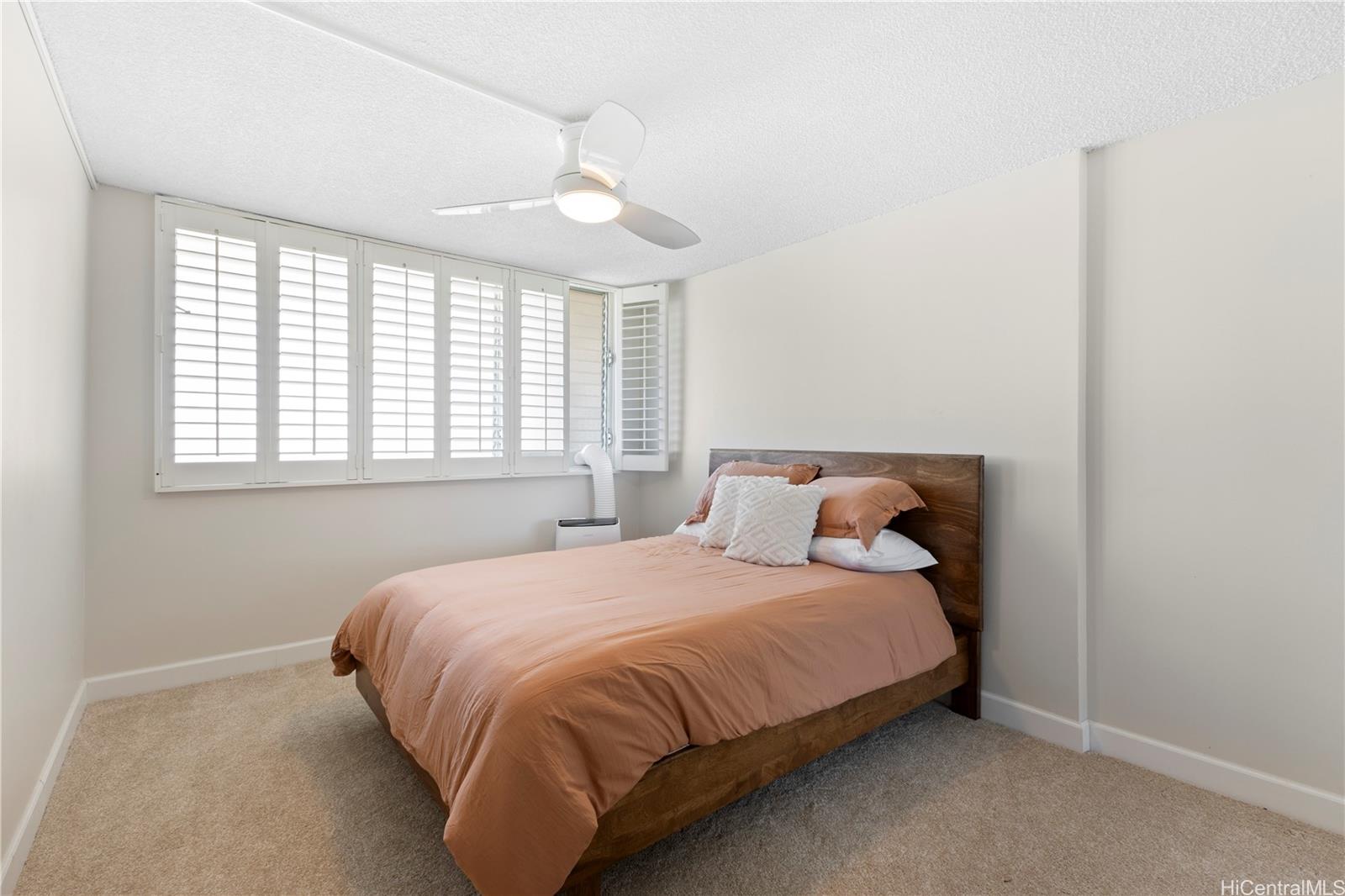 1212 Punahou Street  Unit 2307