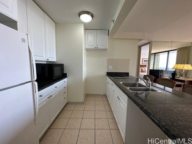 229 Paoakalani Avenue 2804