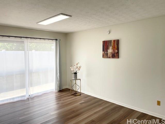 Photo 9 of 25