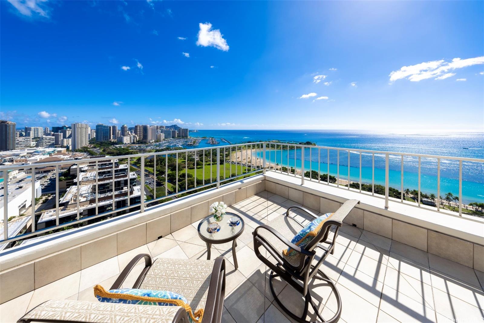 Photo 6 of 25