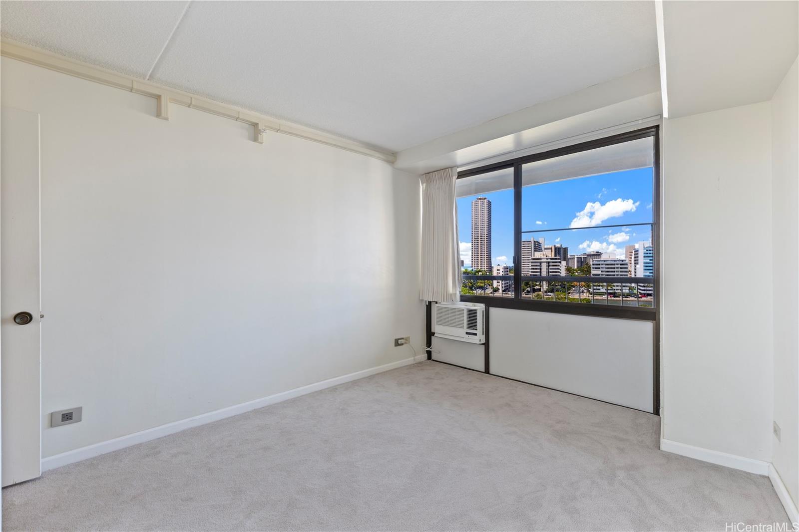 2333 Kapiolani Boulevard  Unit 814