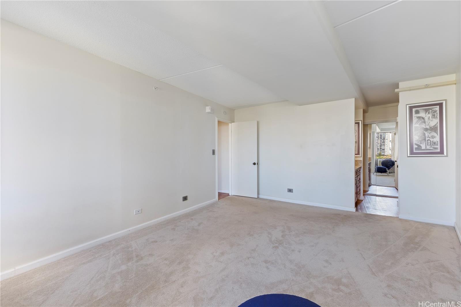 2333 Kapiolani Boulevard  Unit 814