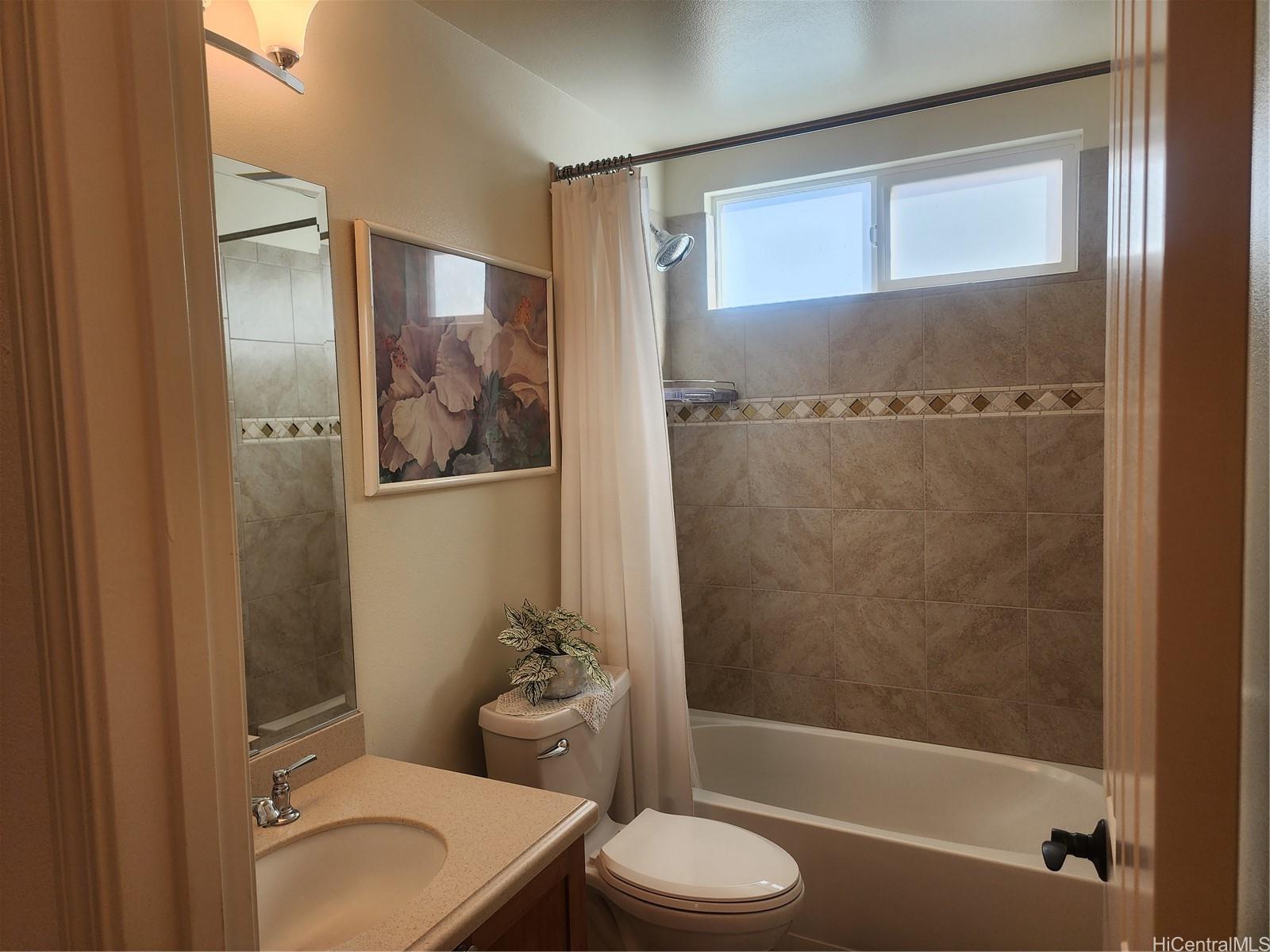 Photo 6 of 25