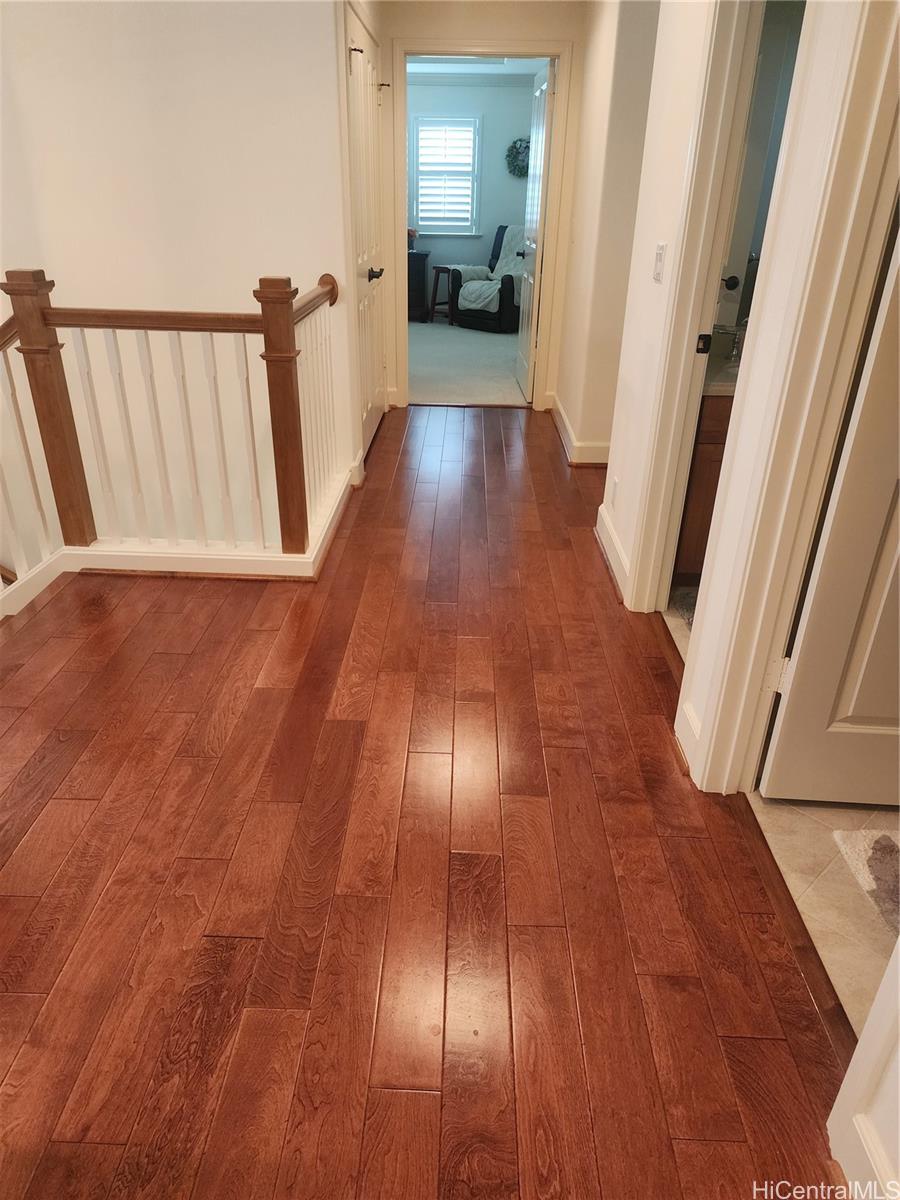 Photo 9 of 25