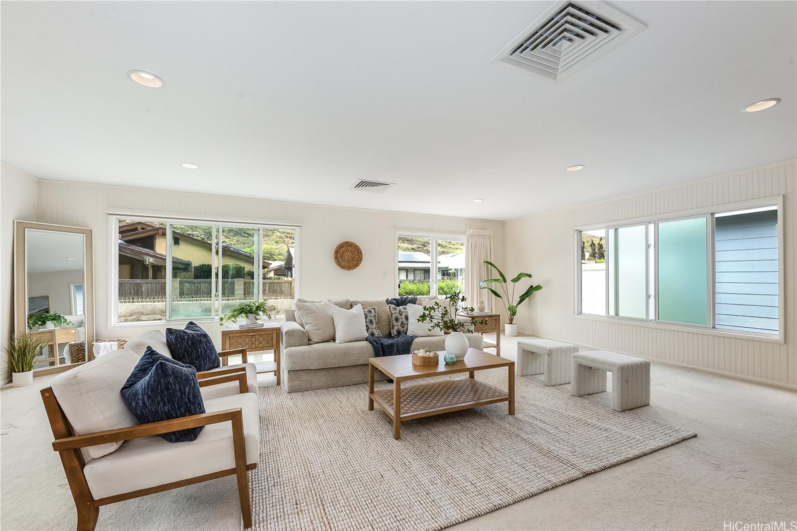 685 Kealahou Street