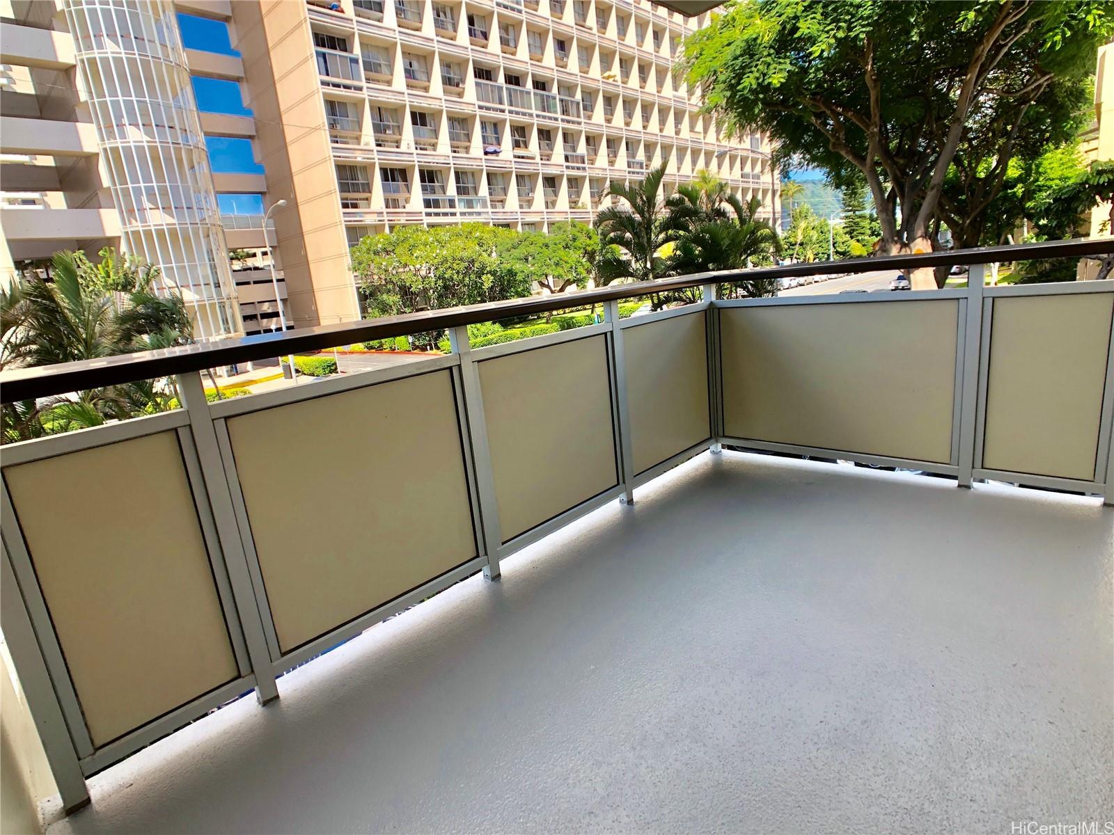 509 University Avenue  Unit 205