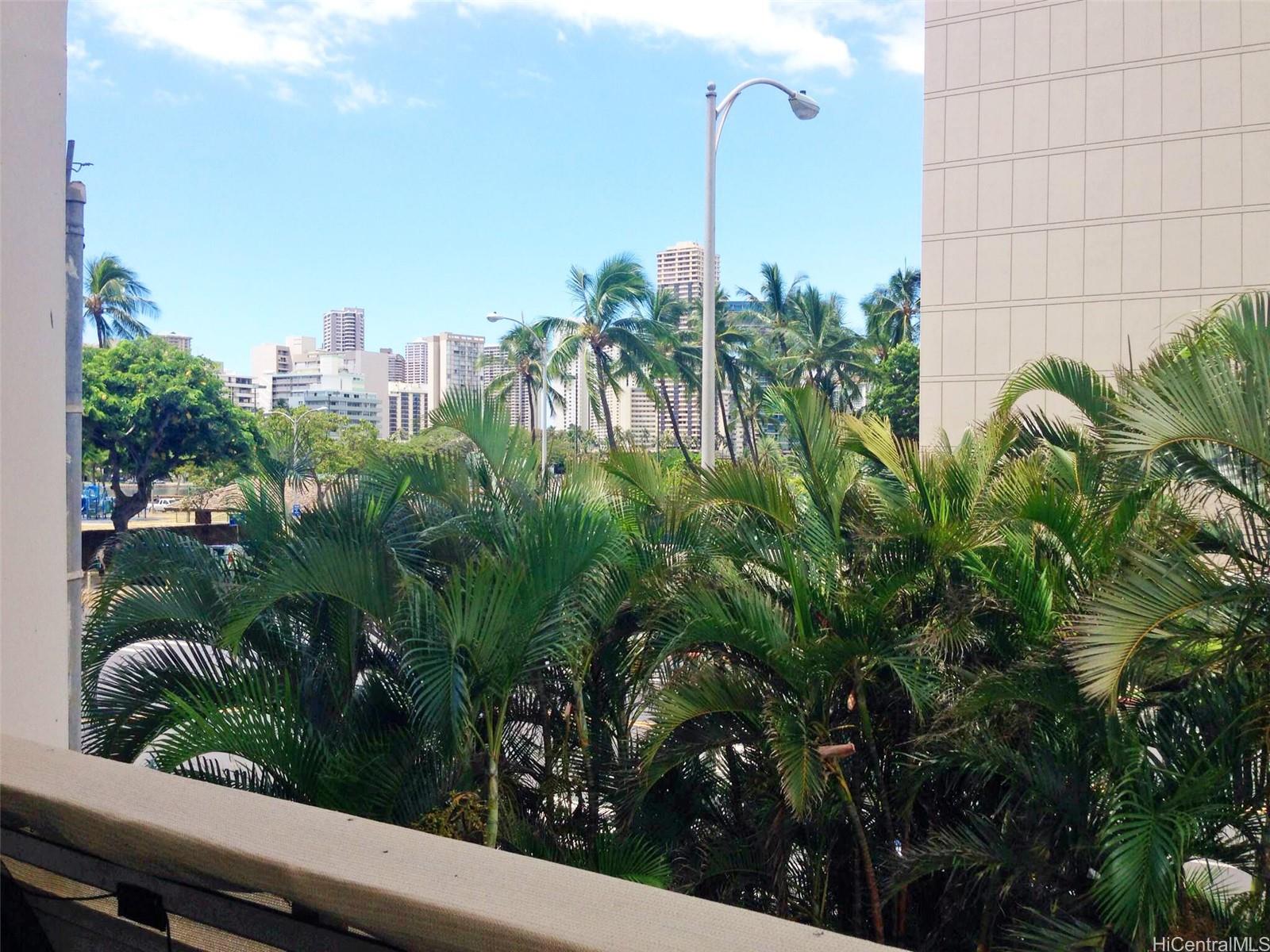509 University Avenue  Unit 205