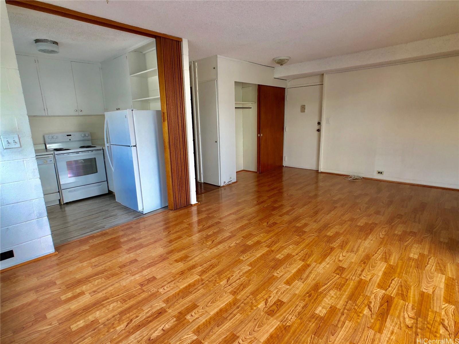 509 University Avenue  Unit 205