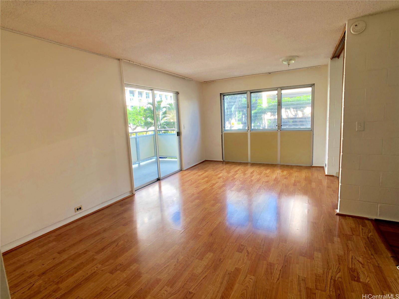 509 University Avenue  Unit 205