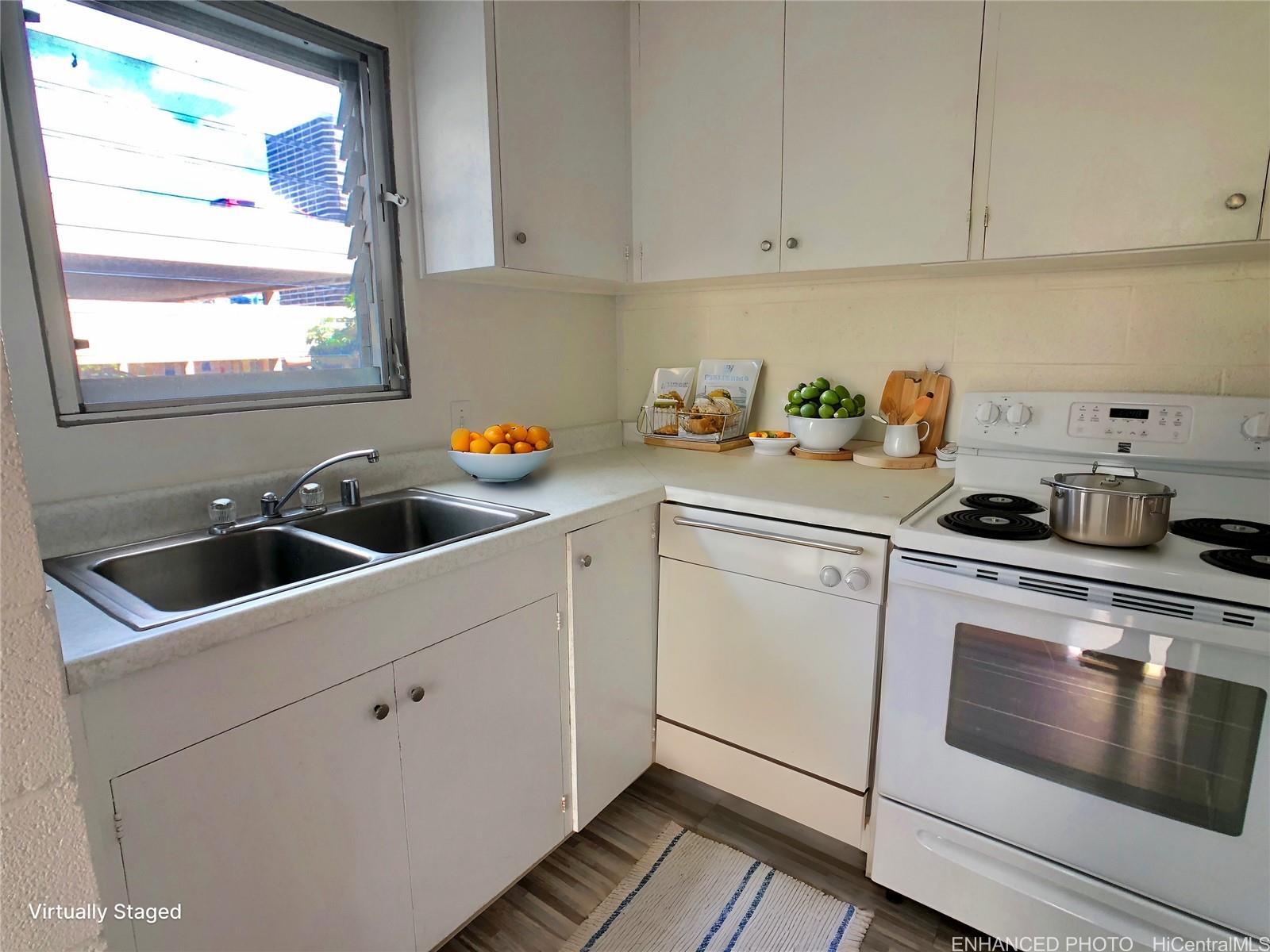 509 University Avenue  Unit 205