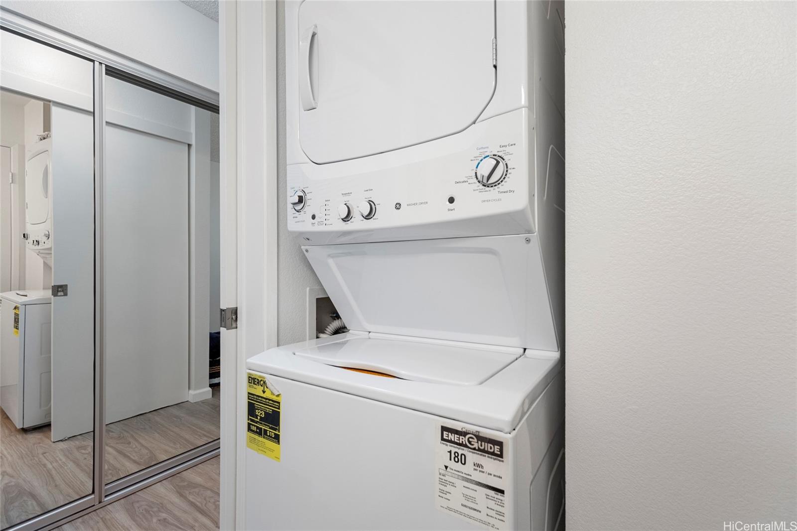 91-1170 Puamaeole Street  Unit 9R