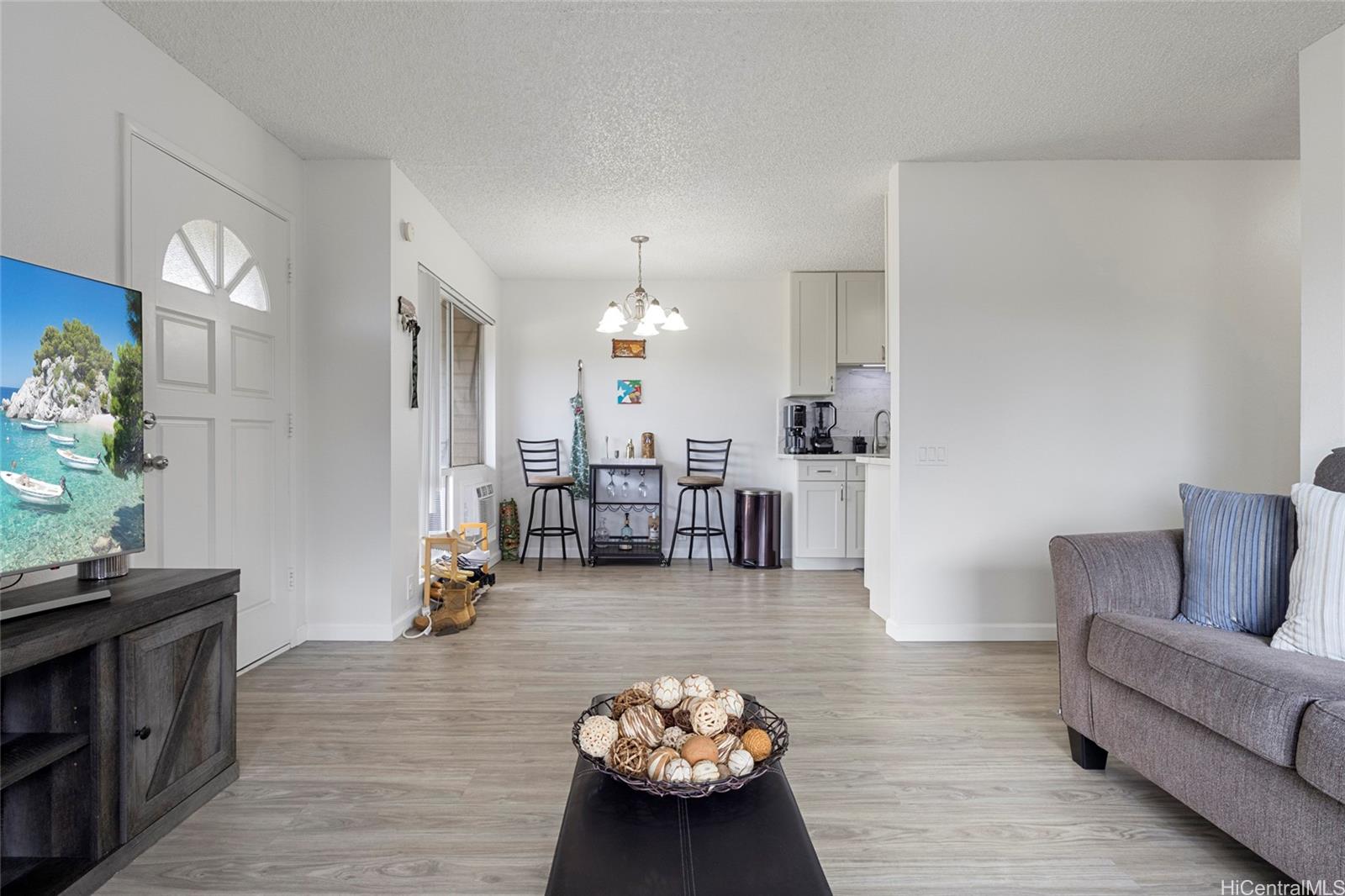 91-1170 Puamaeole Street  Unit 9R