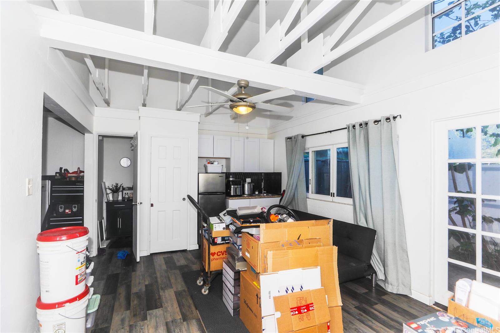 889 Akumu Street