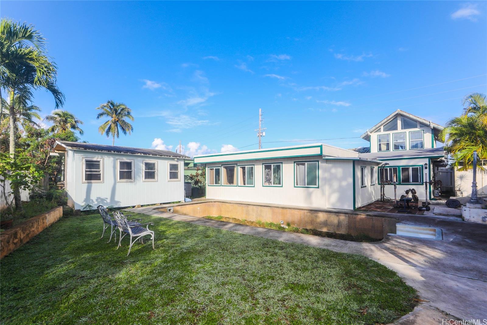889 Akumu Street