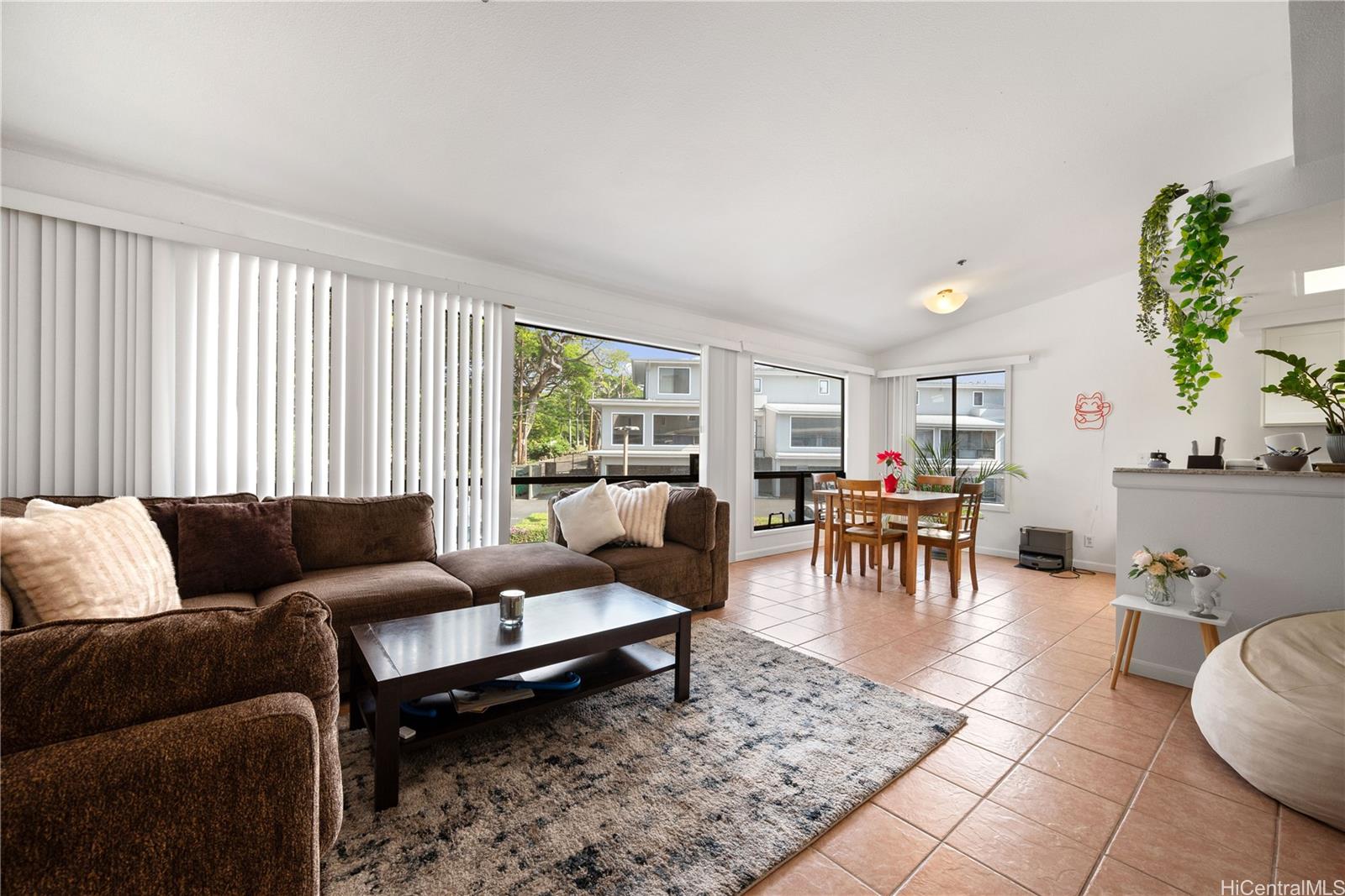 1629 Waikahalulu Lane A212