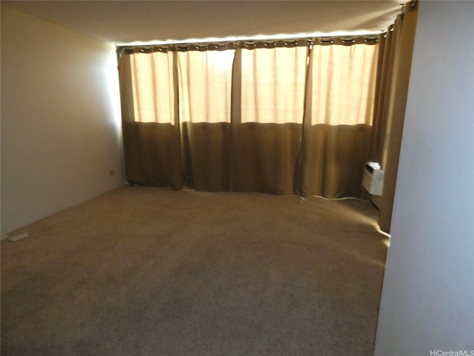 Photo 4 of 7