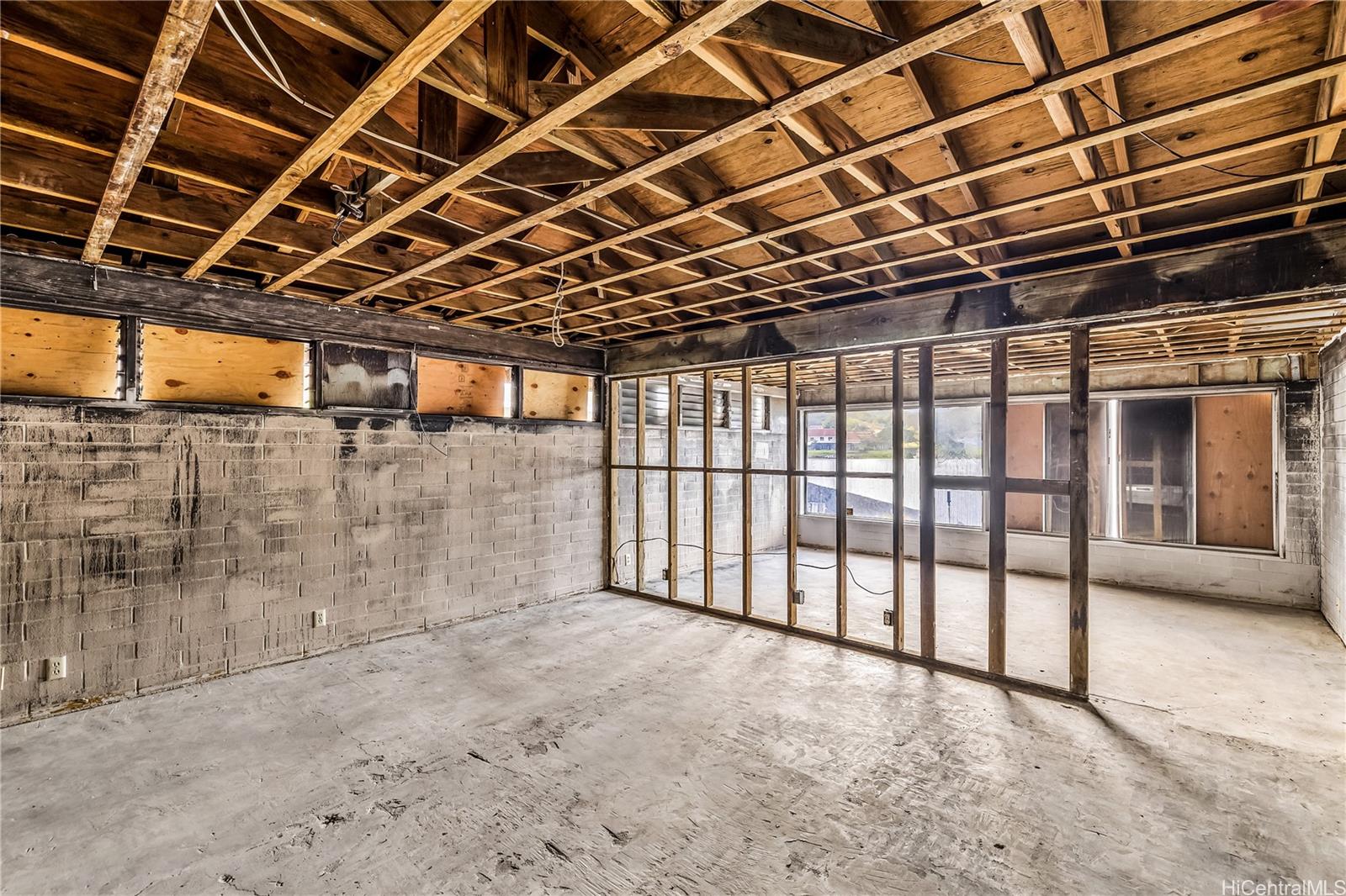 1247 Kahili Street