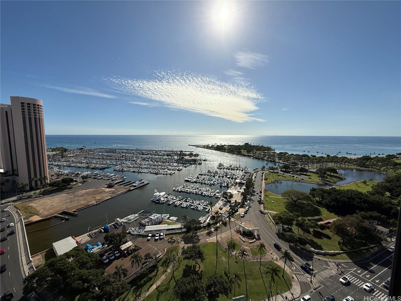 1600 Ala Moana Boulevard 2706