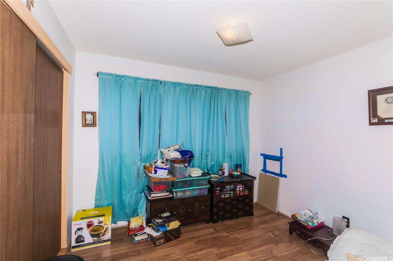 Photo 15 of 24