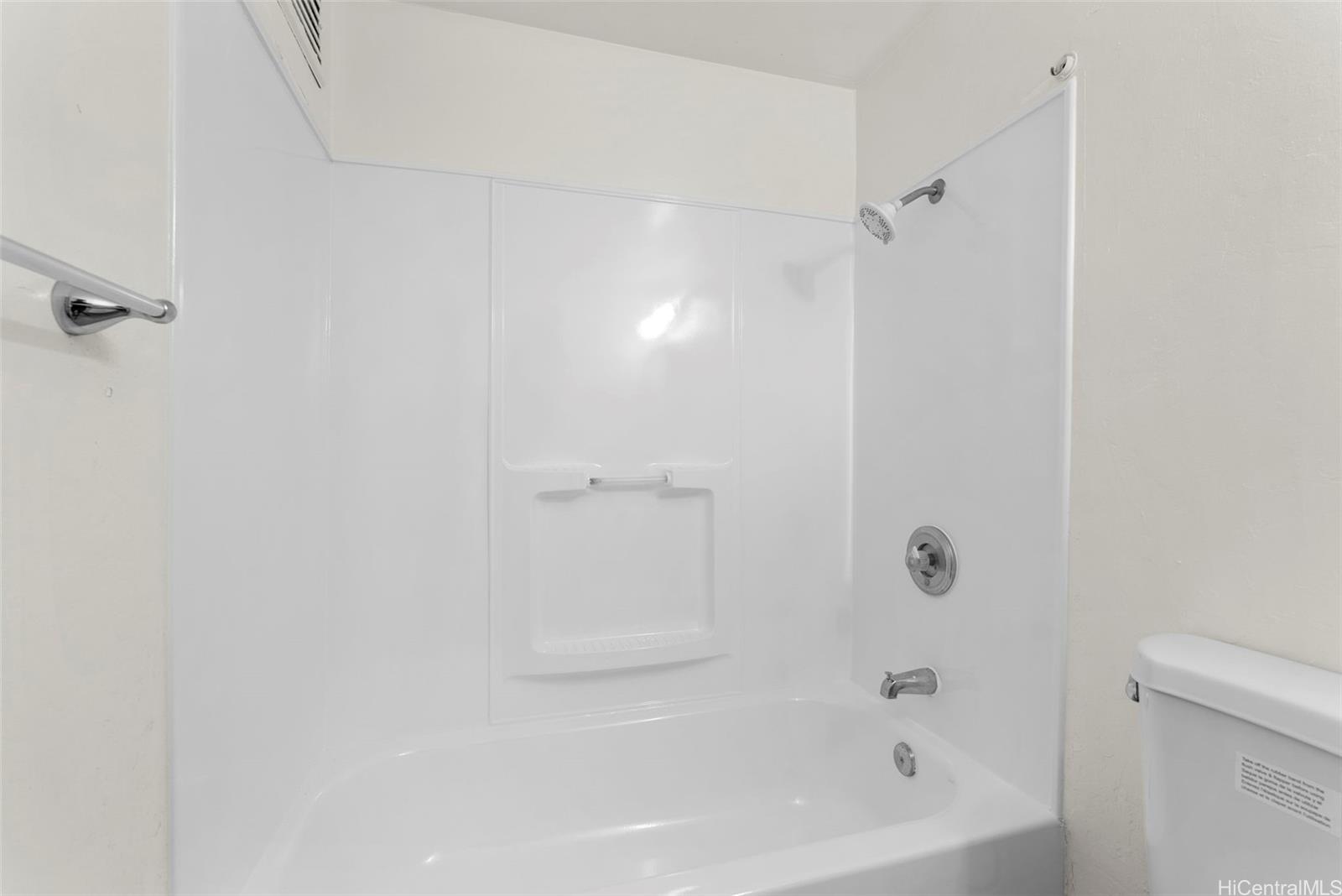 87-123 Helelua Street  Unit G205