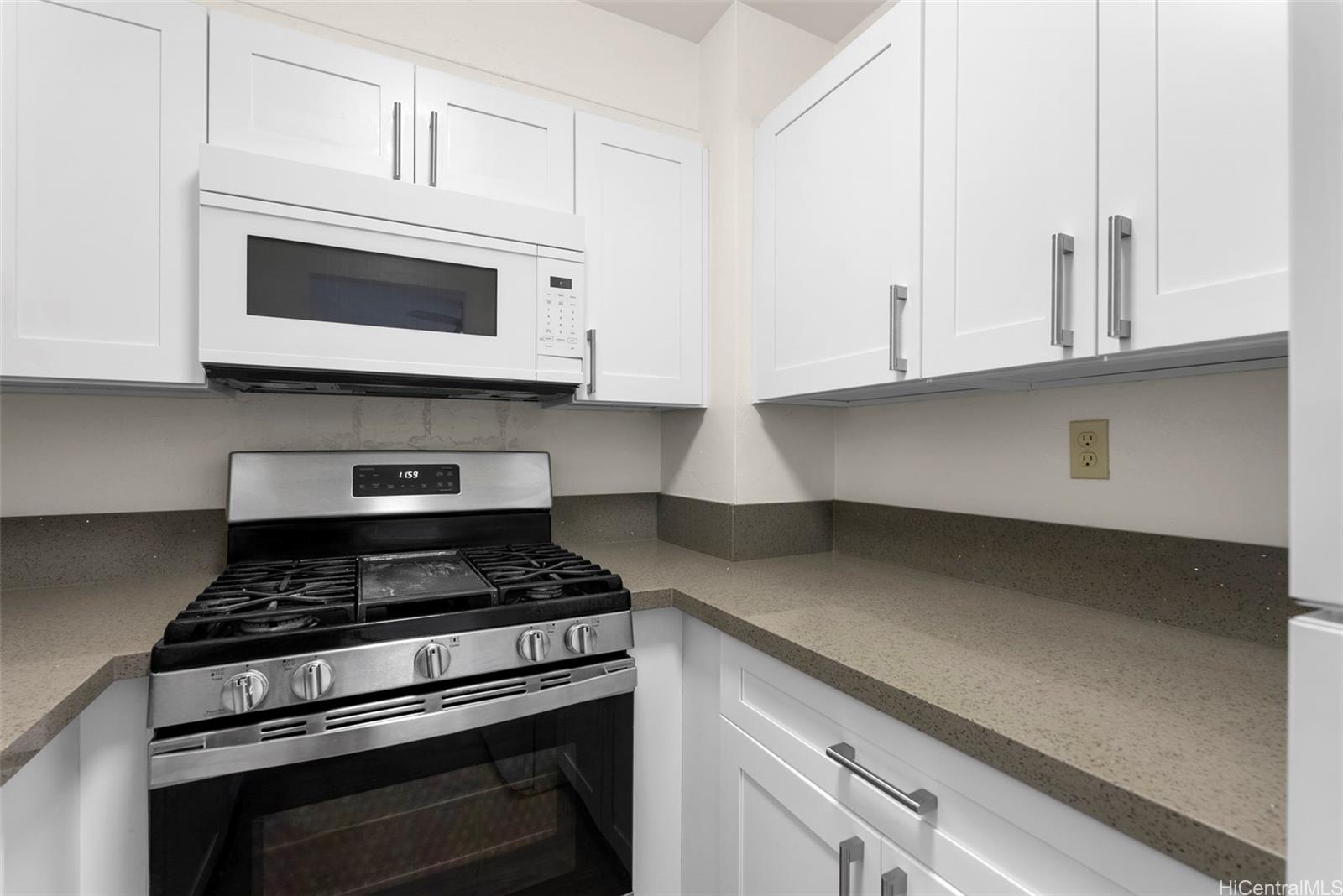 87-123 Helelua Street  Unit G205