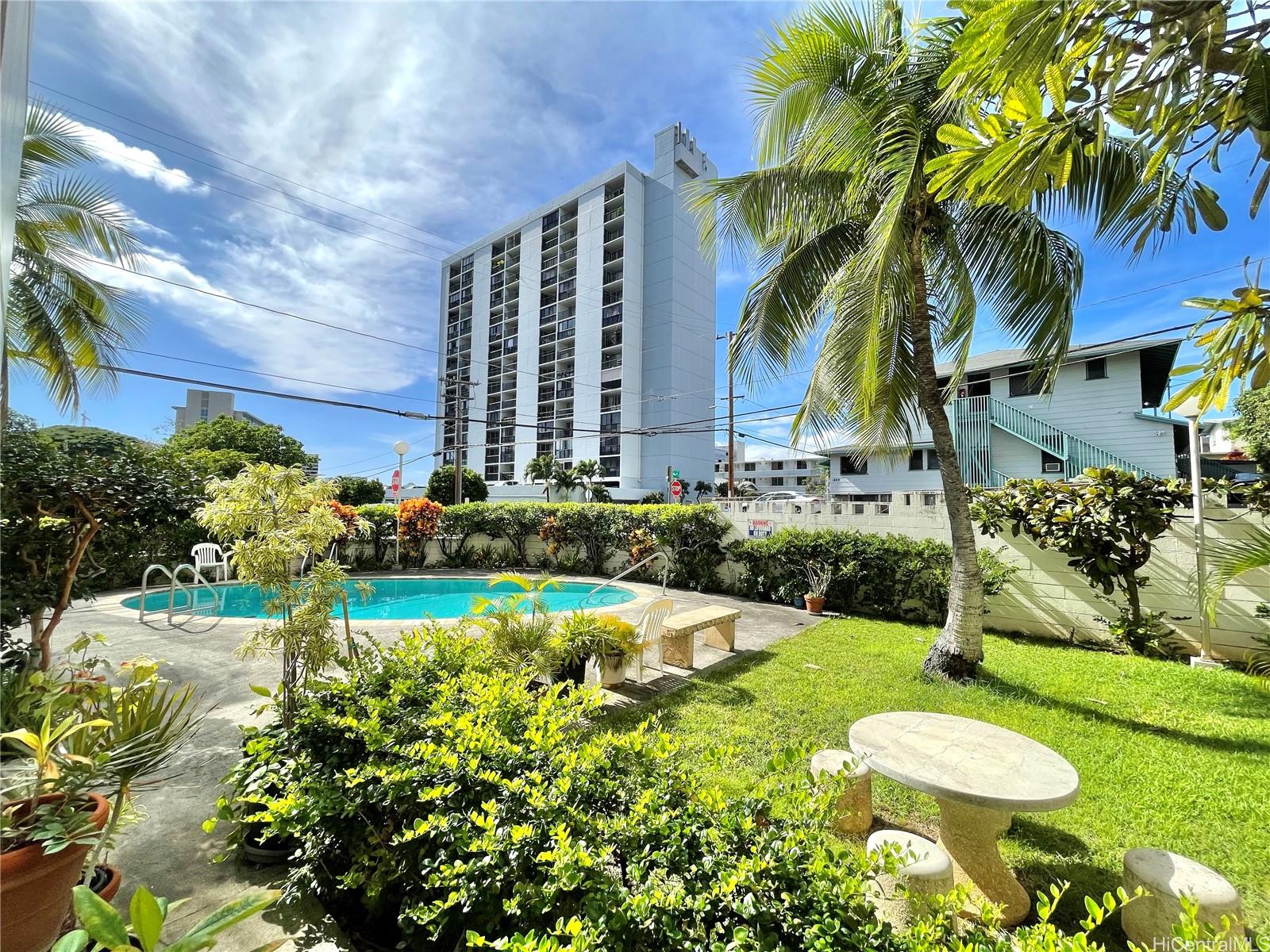 1805 Poki Street 404