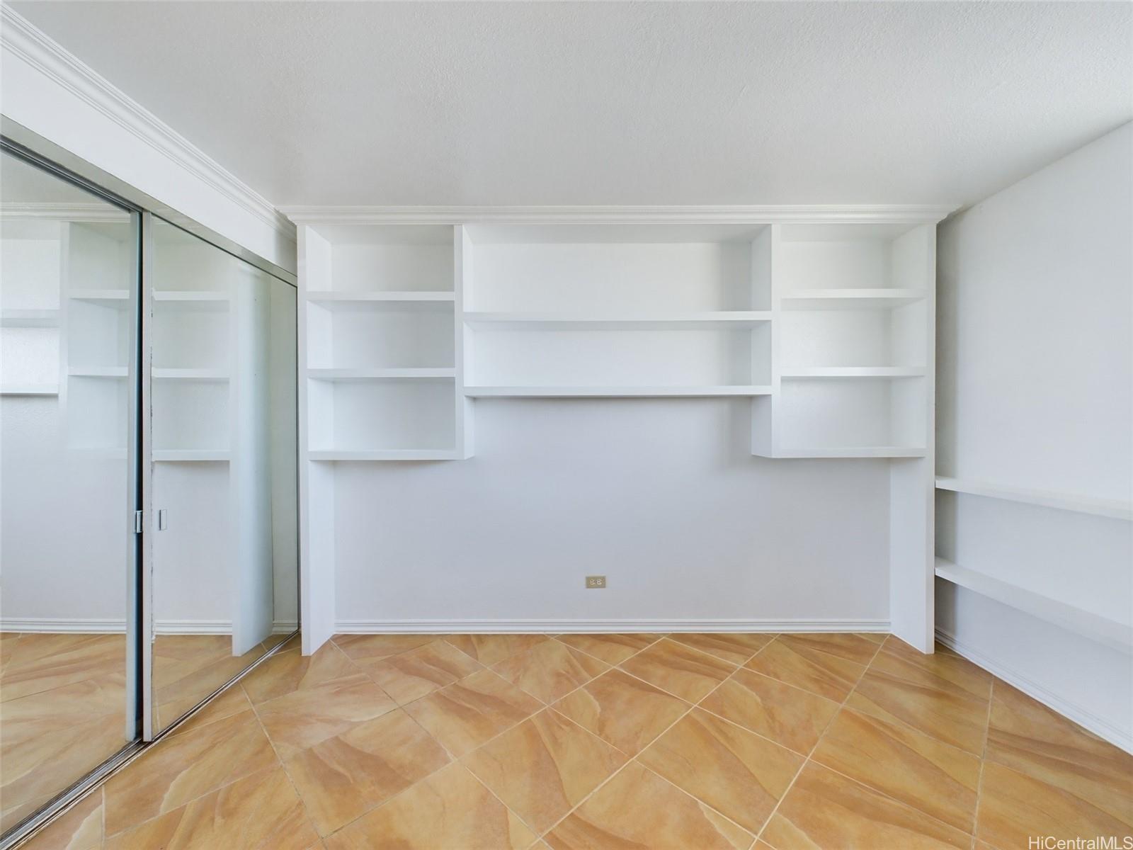 Photo 10 of 24