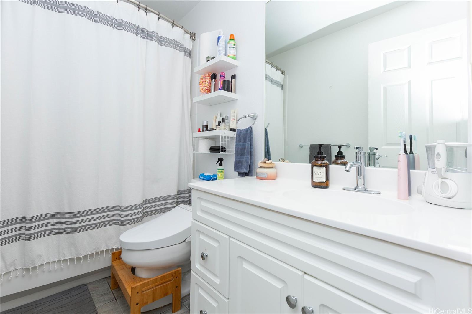 92-7049 Elele Street  Unit 83