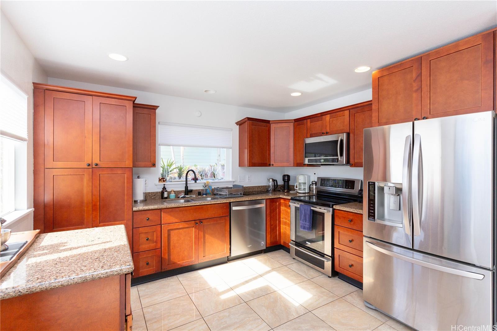 92-7049 Elele Street  Unit 83