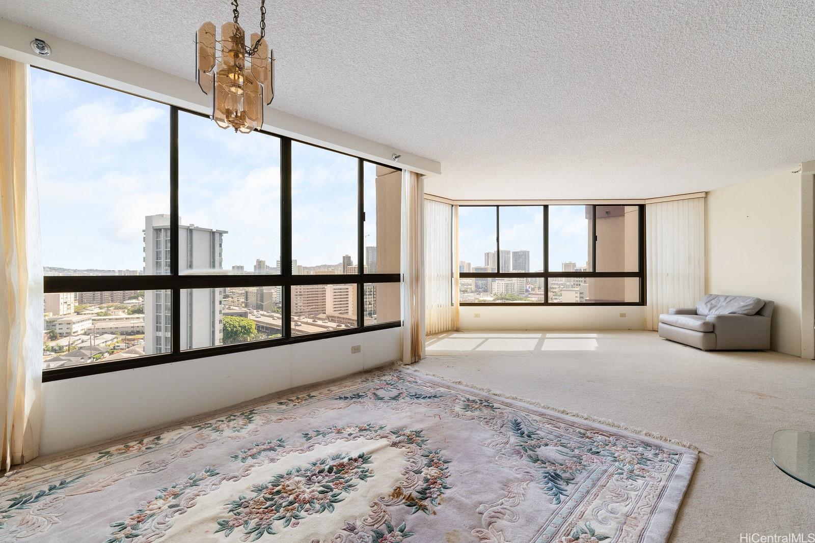 1050 Lunalilo Street  Unit 1006