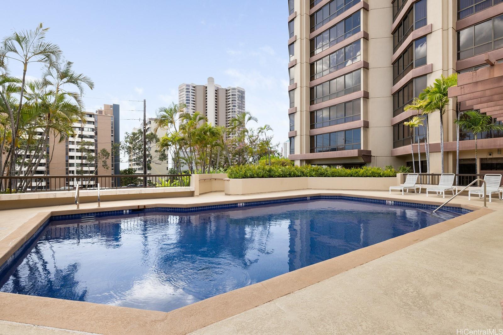 1050 Lunalilo Street  Unit 1006