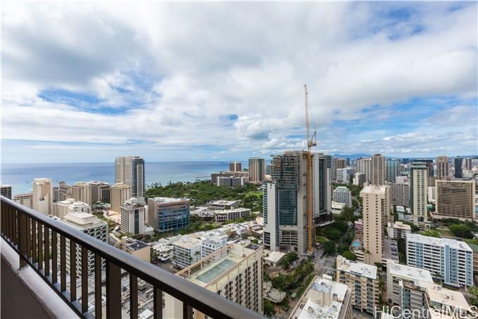 2240 Kuhio Avenue 3807