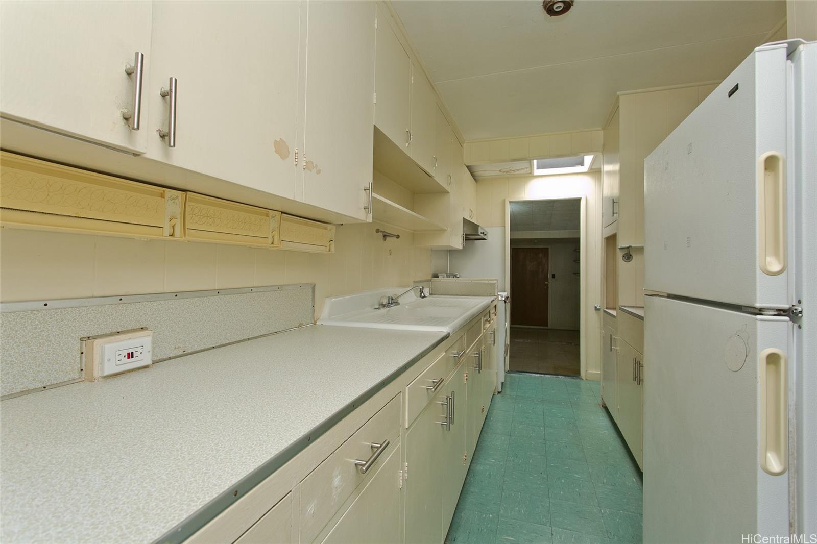 Photo 11 of 20