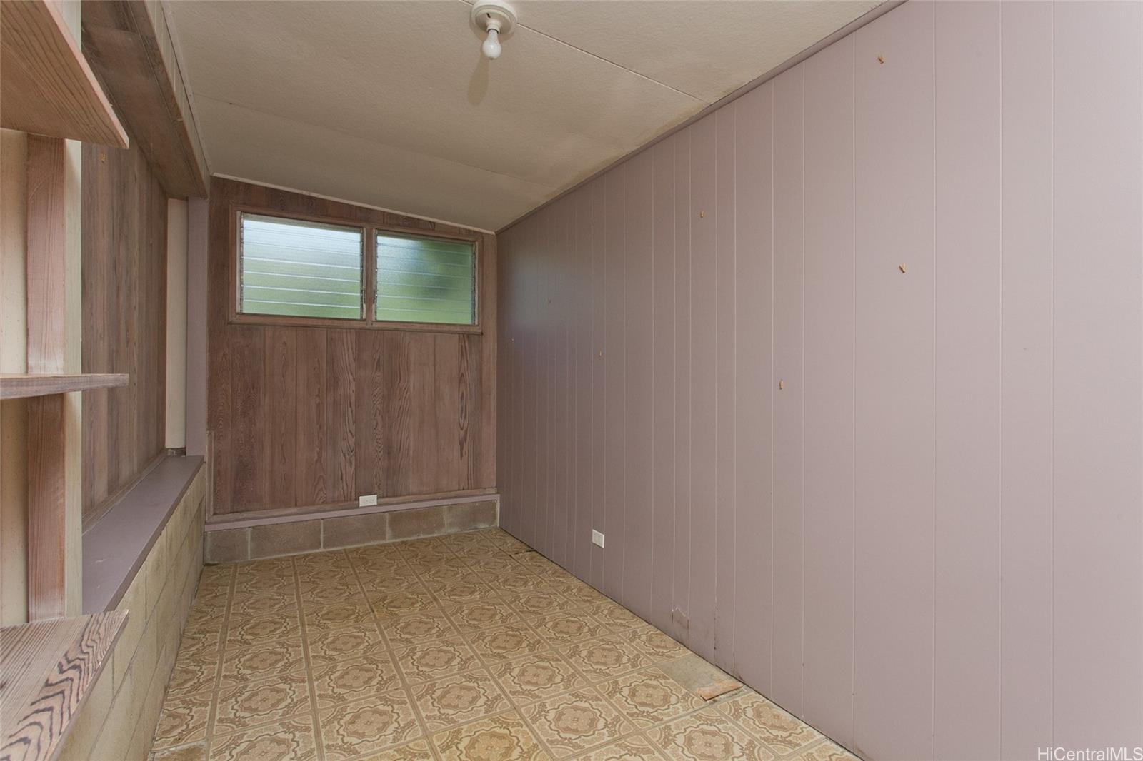 Photo 18 of 20