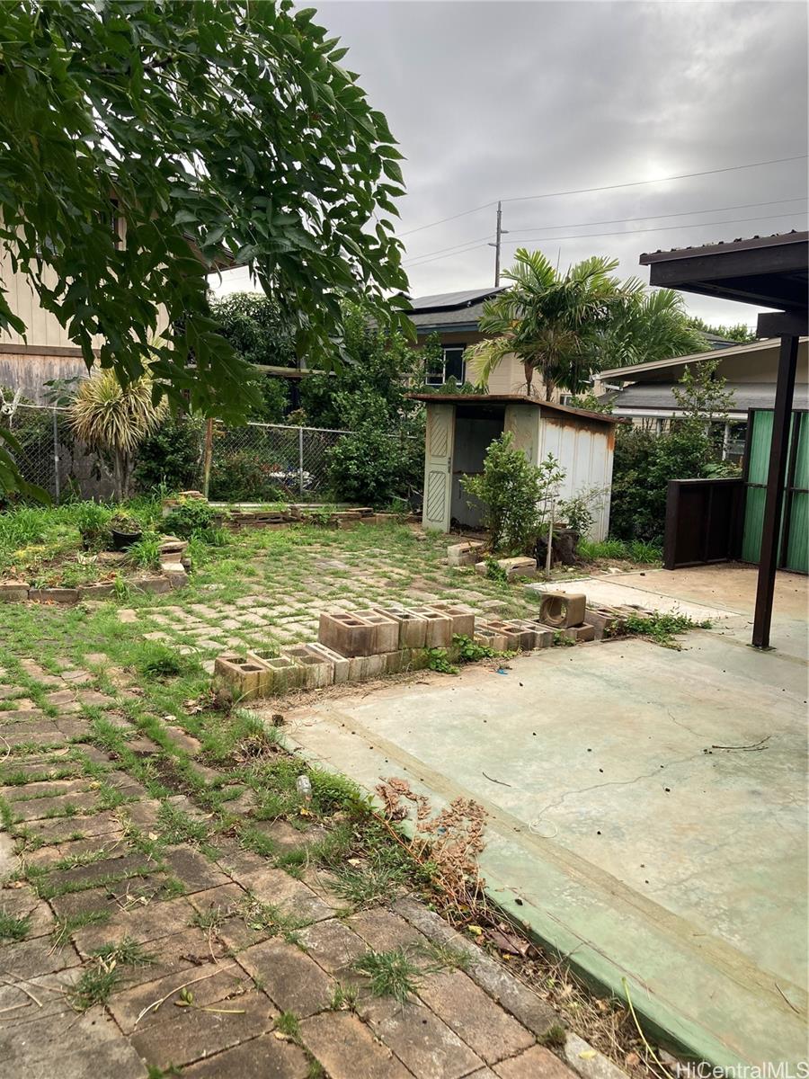 Photo 9 of 12