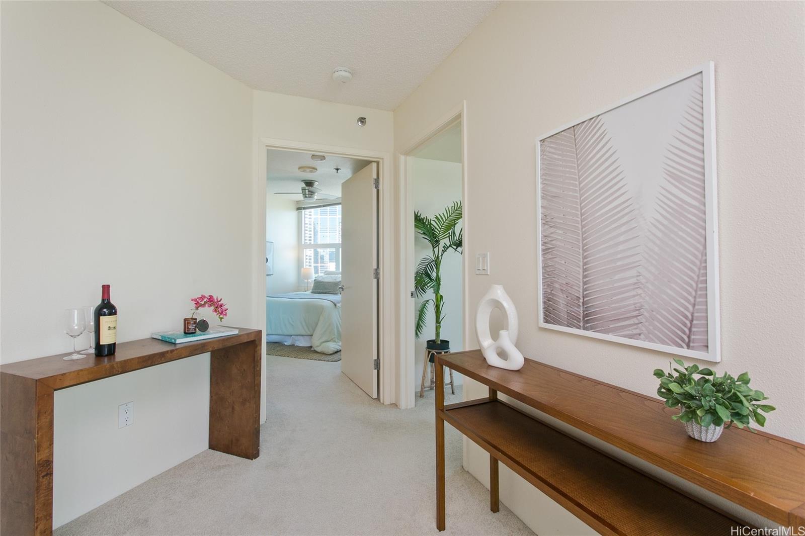 801 S King Street  Unit 1107