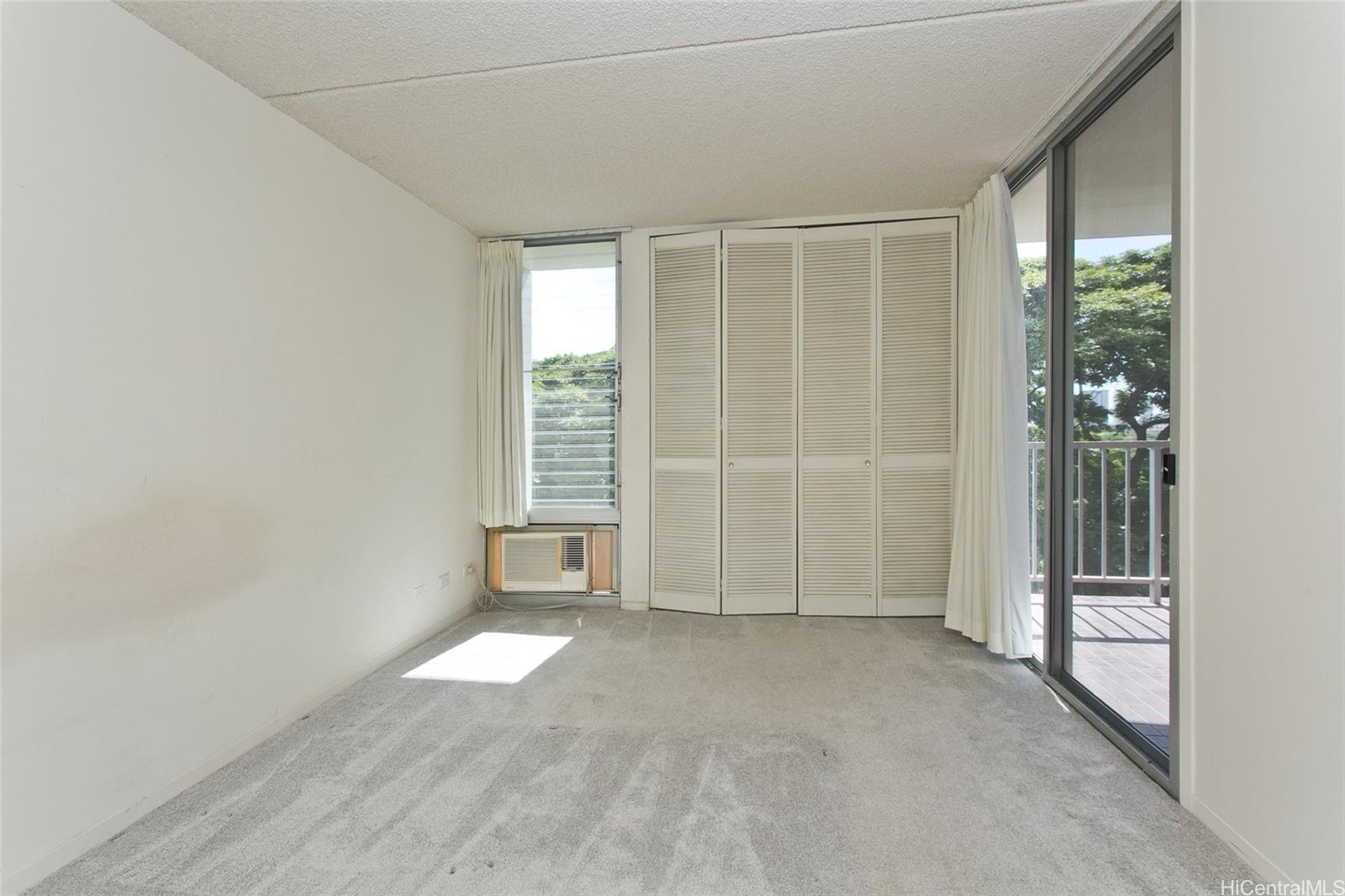Photo 17 of 20