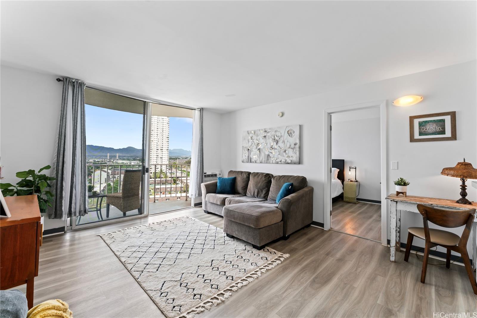 98-1030 Moanalua Road 1601