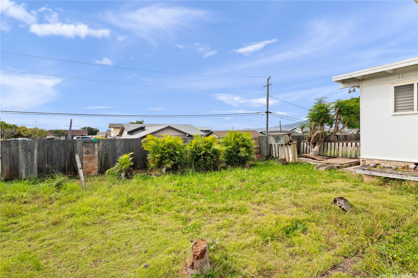 1052 Maiha Circle