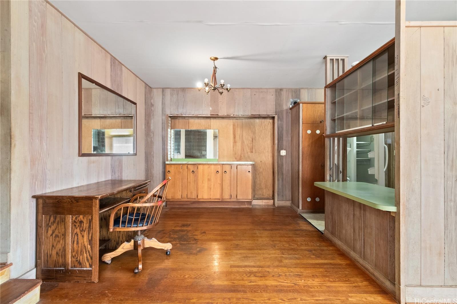 1052 Maiha Circle