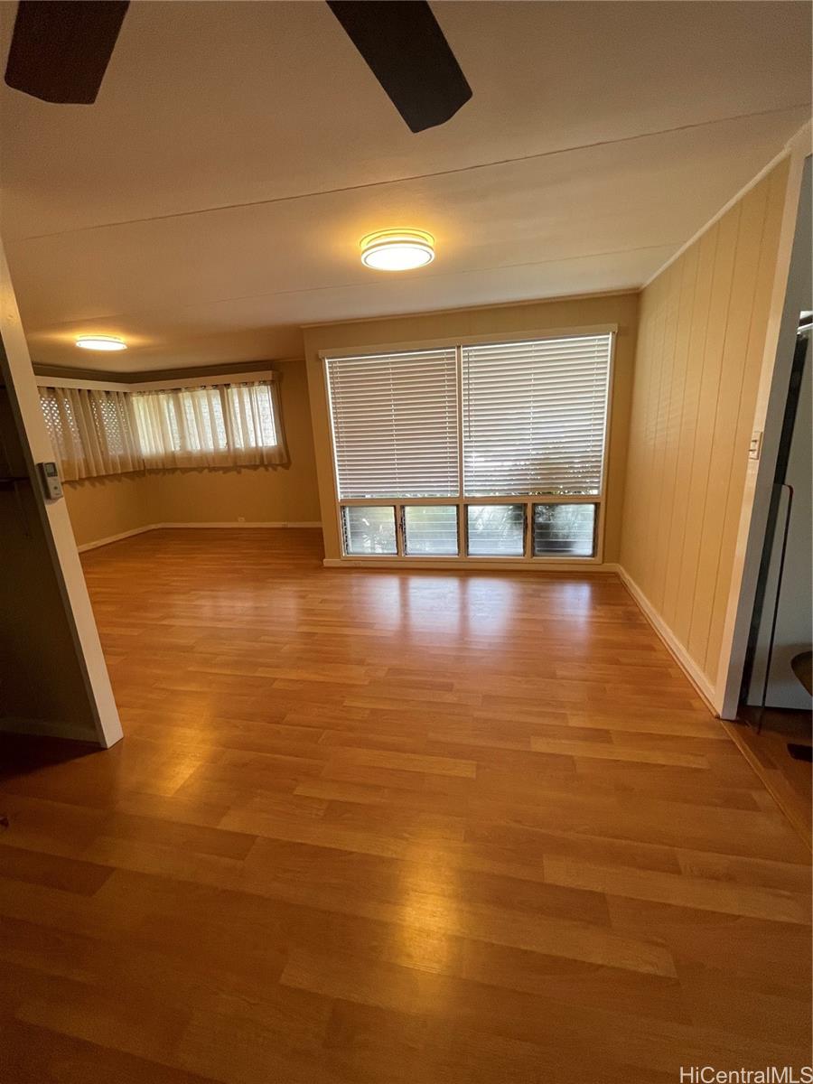 Photo 5 of 25