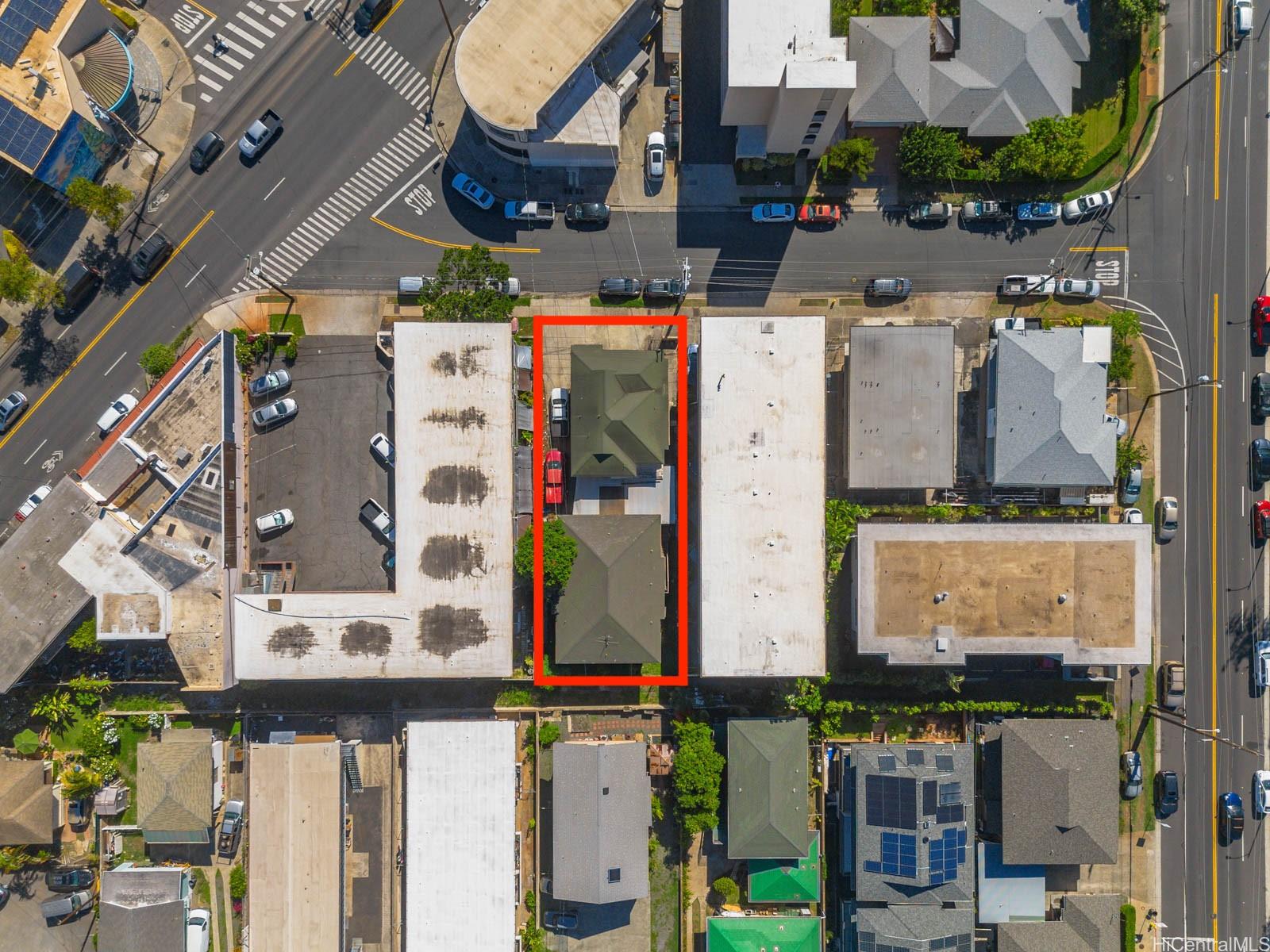 718 Kamuela Avenue