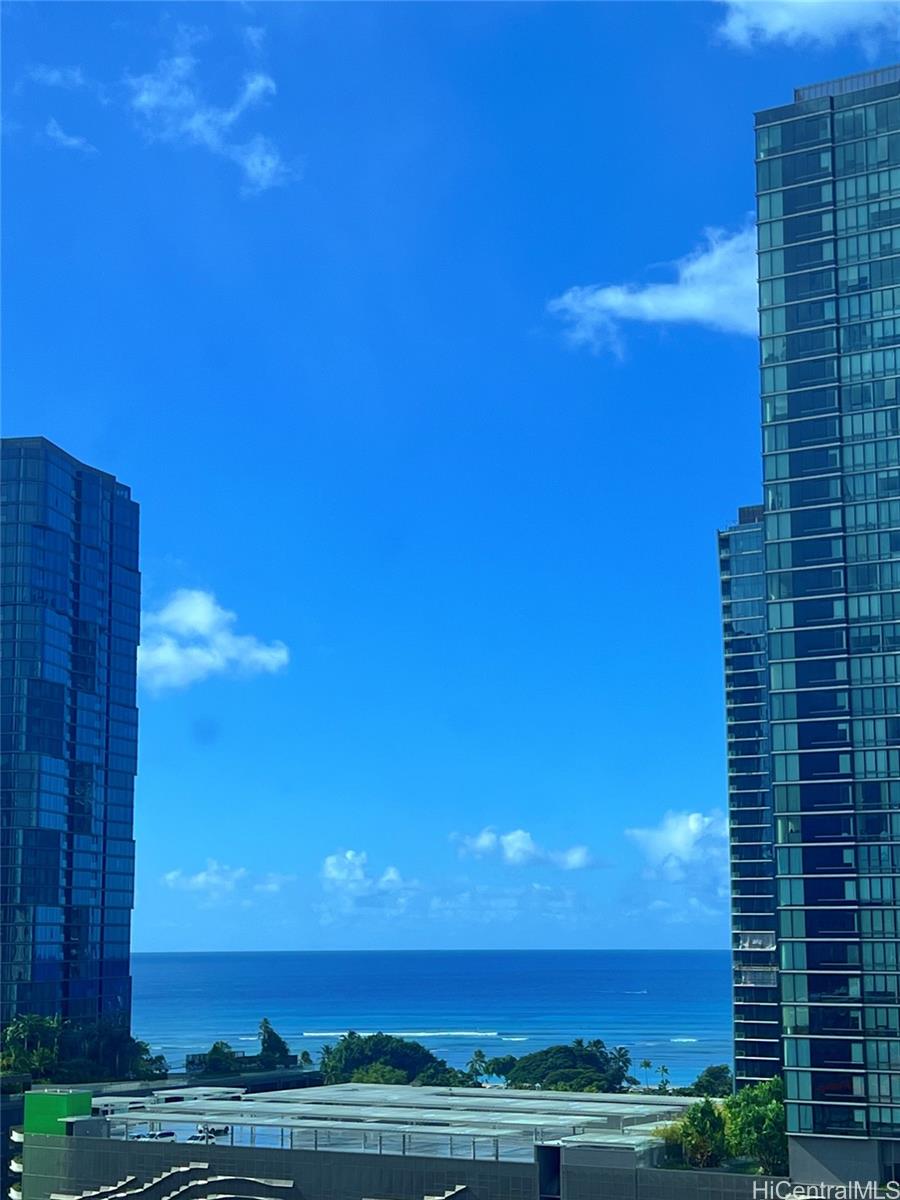 Photo 19 of 25