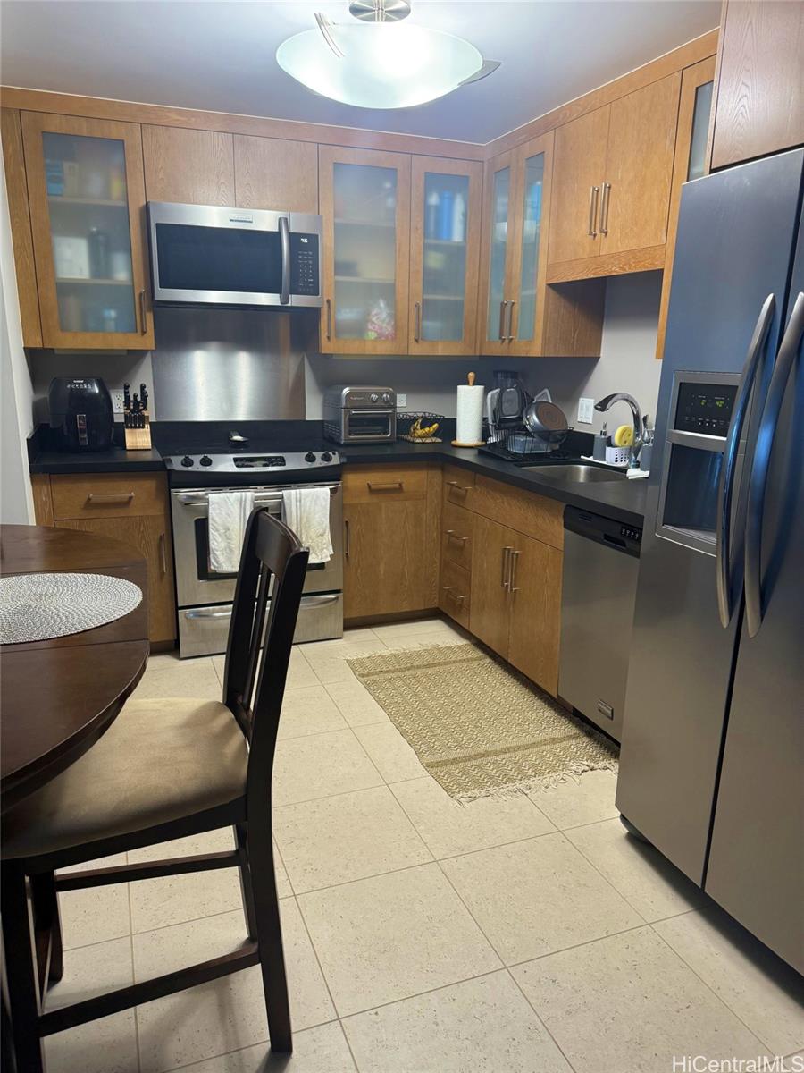Photo 5 of 25