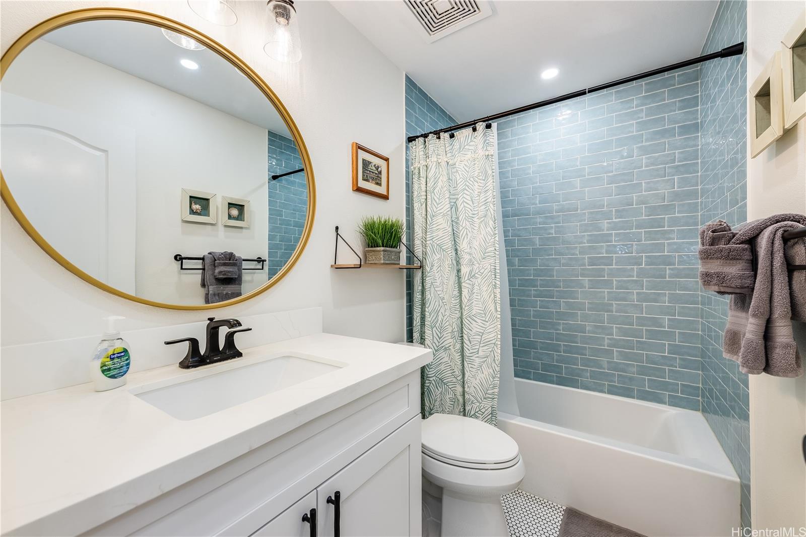 92-1530 Aliinui Drive  Unit 1802