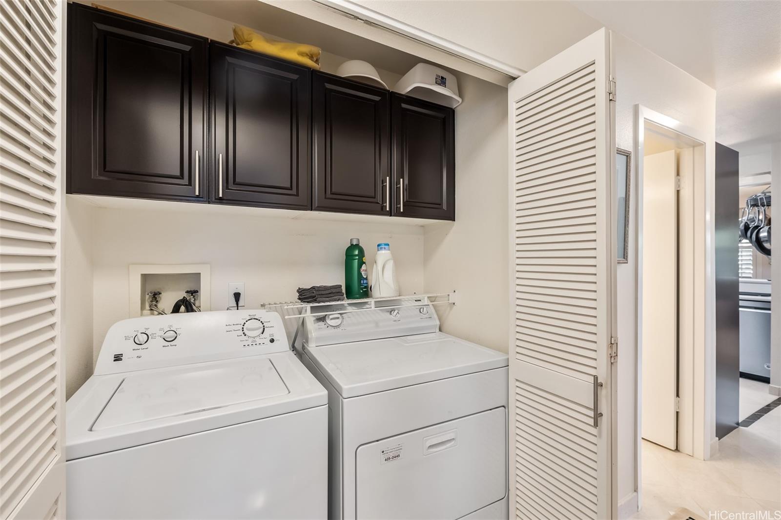Photo 7 of 25