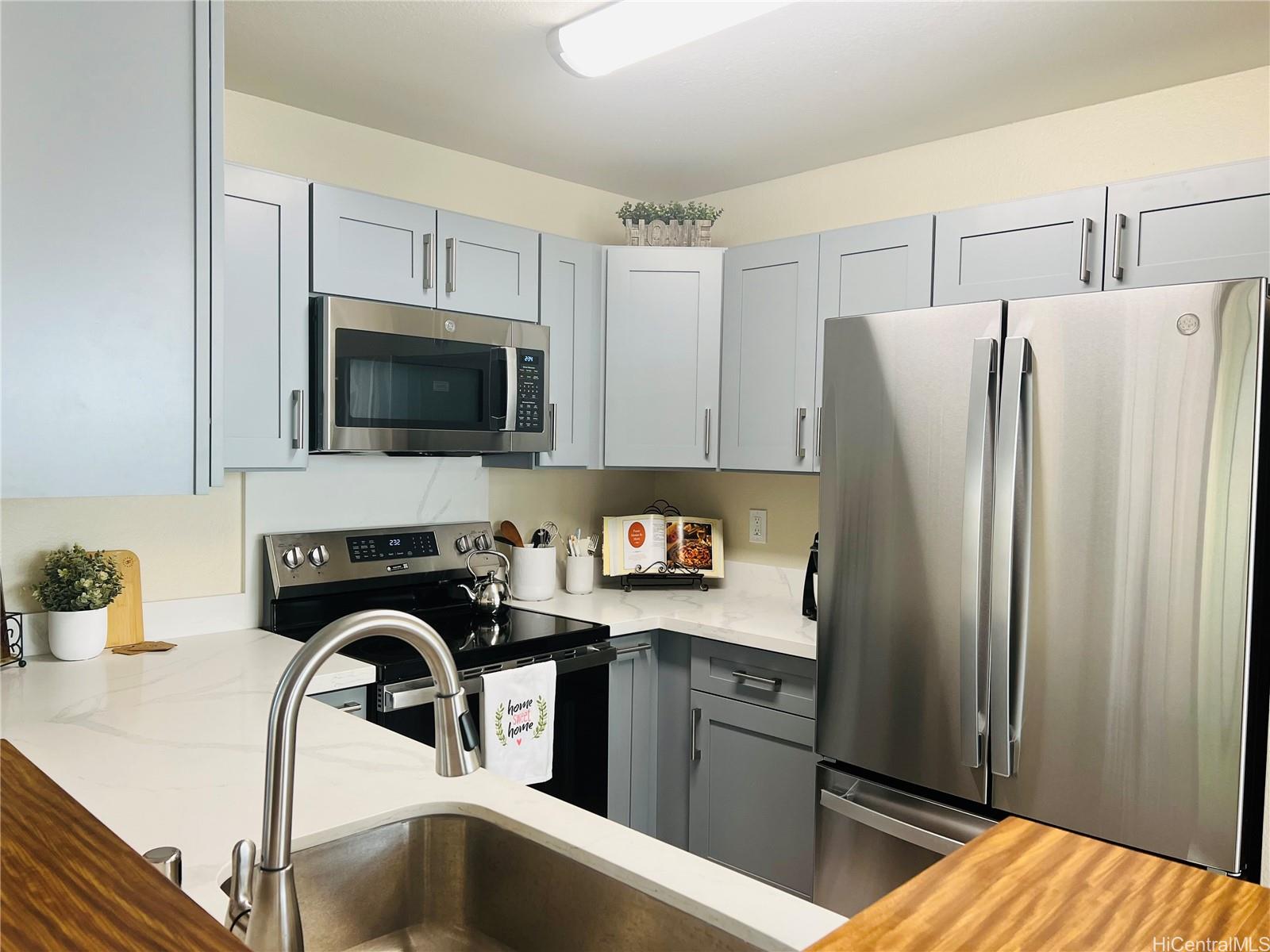 94-1461 Waipio Uka Street P102