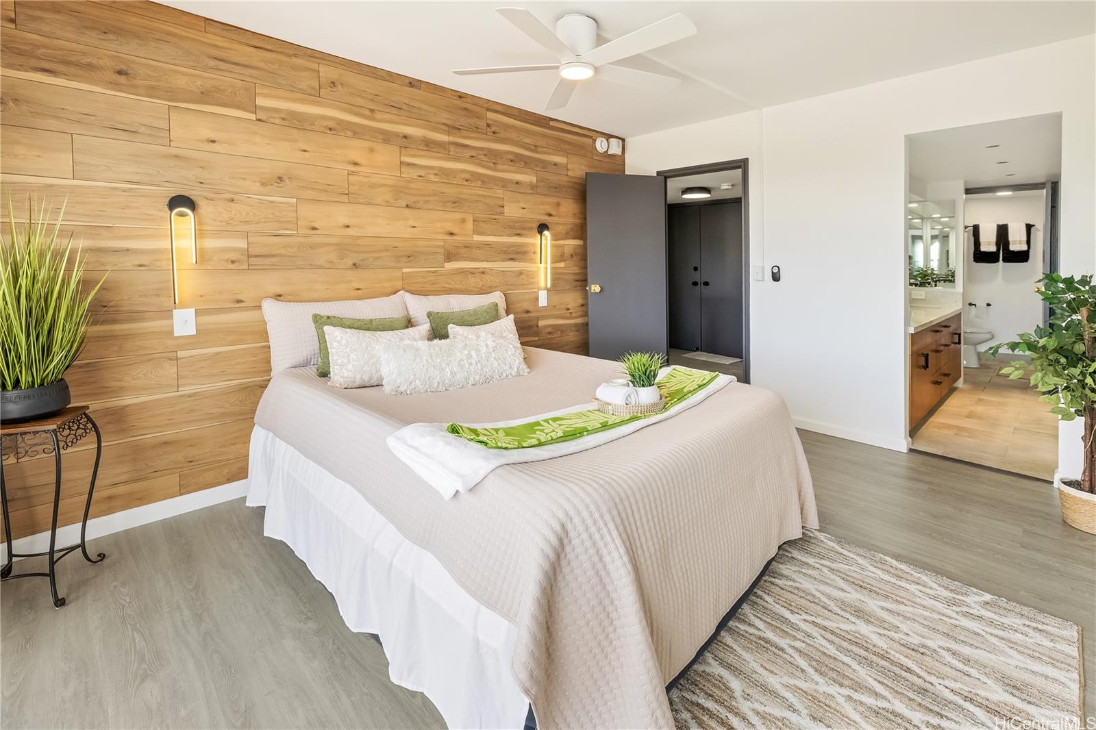 1022 Prospect Street  Unit 908D
