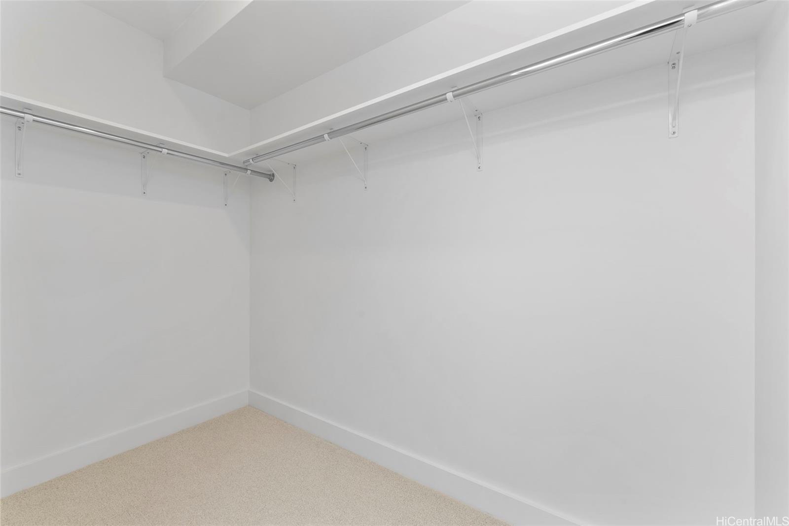 629 Keeaumoku Street  Unit 1710